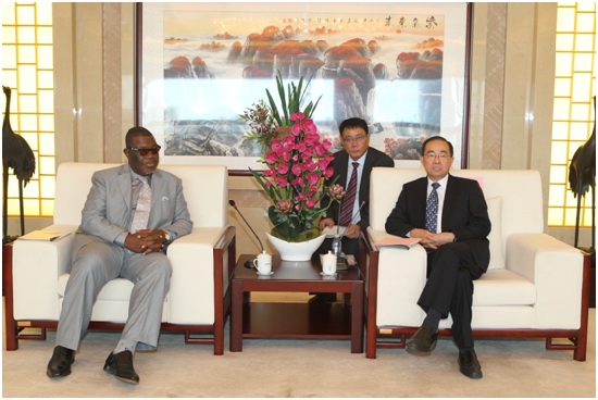 Congo’s New Ambassador to China Visits CNMC