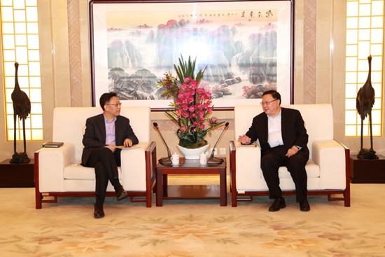 Chairman of the Board of Directors Wang Tongzhou Met Chairman of China National Gold Group Co., Ltd Song Xin