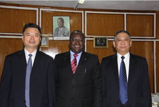 Chairman Luo Tao Paying an Official Call on Simusa, Minister of Zambian Ministry of Land,Natural Resources, and Environmental Protection