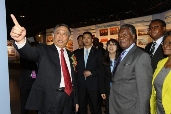 “Zambia-China Economic and Trade Forum” Grandly Held in the China Nonferrous Metal Mining (Group) Co., Ltd. (CNMC) Headquarters H.E. President of Republic of Zambia Michael Sata attended and made remarks